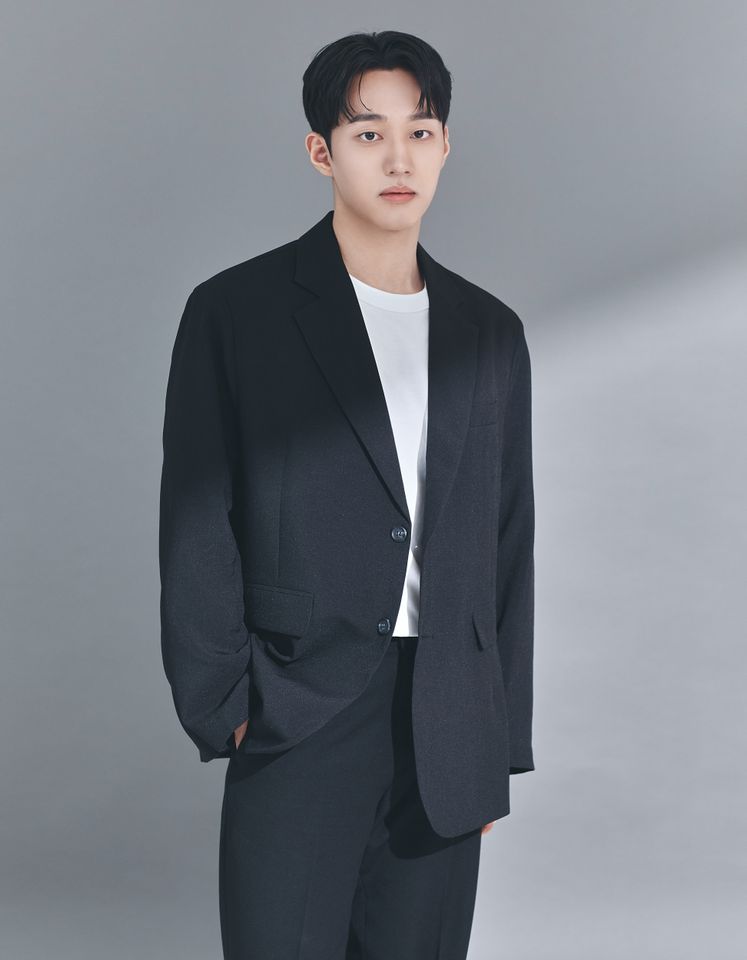 イ・カンヒ サムネイル画像