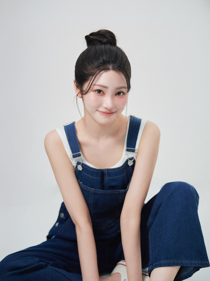 จอน แชรี ภาพขนาดย่อ