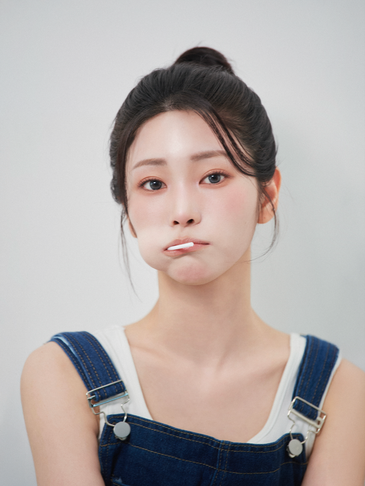 จอน แชรี ภาพขนาดย่อ