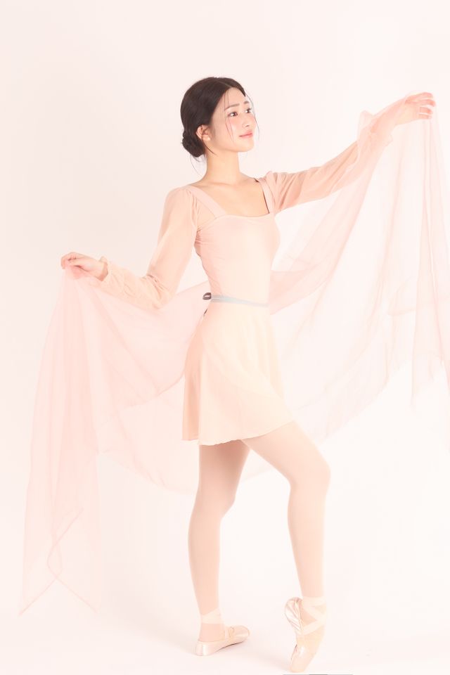 จอน แชรี ภาพขนาดย่อ