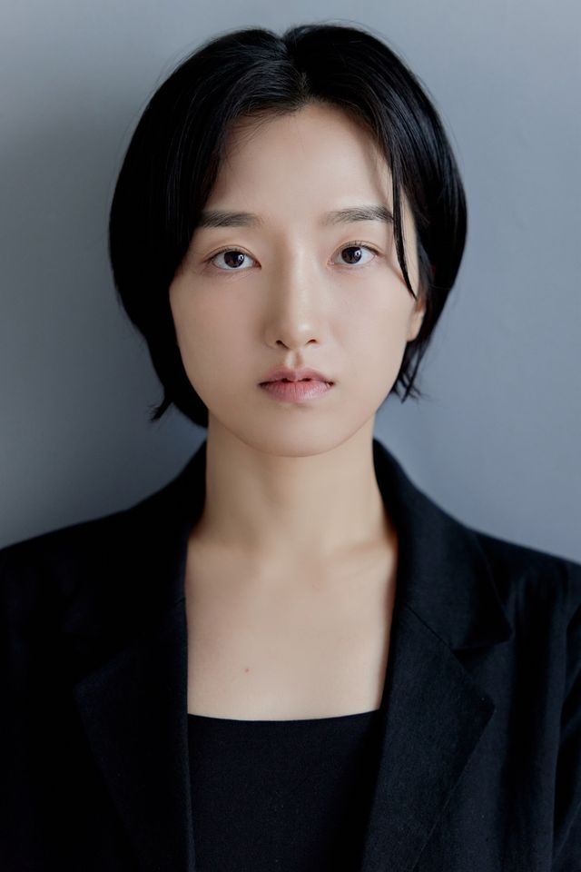 ホン・ウンジョン サムネイル画像