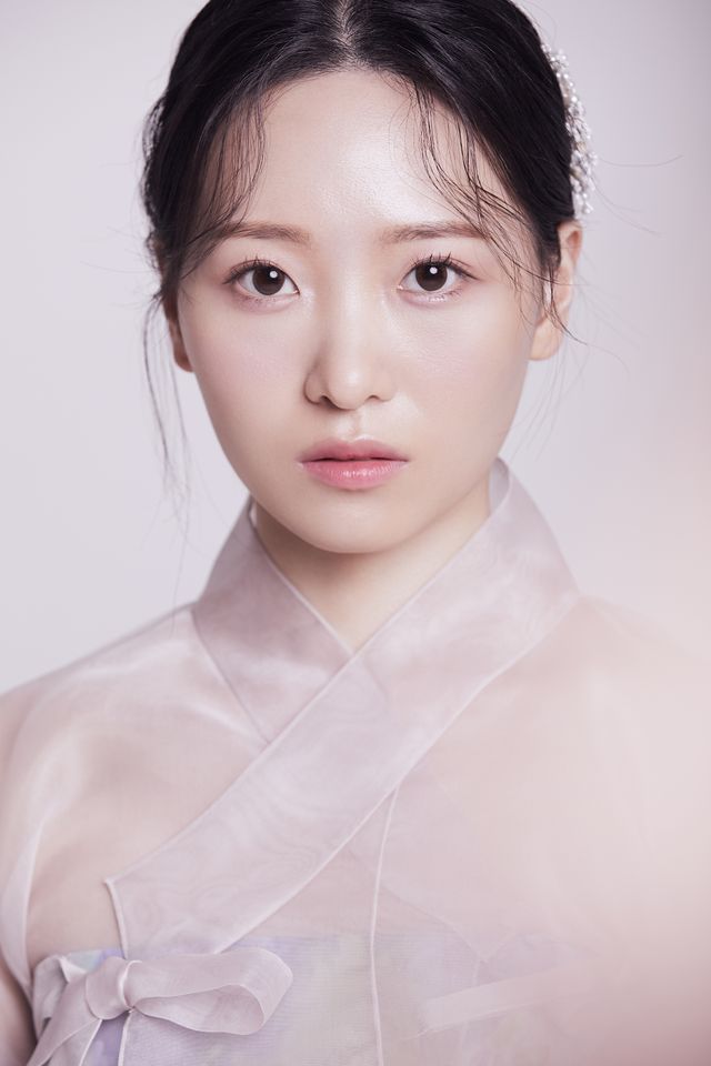 ลี ซอมุน ภาพขนาดย่อ