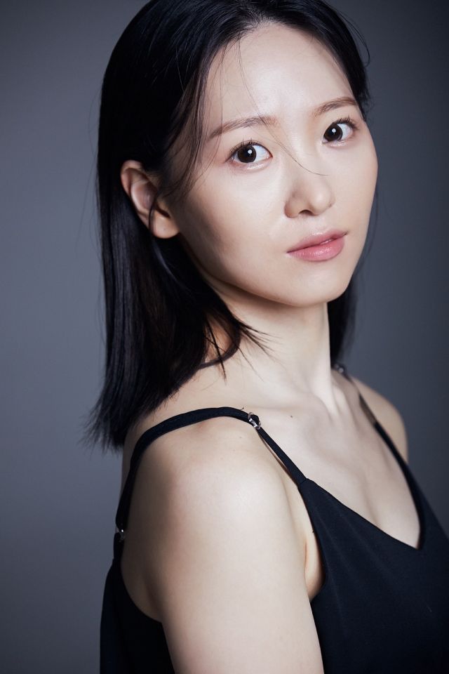 ลี ซอมุน ภาพขนาดย่อ