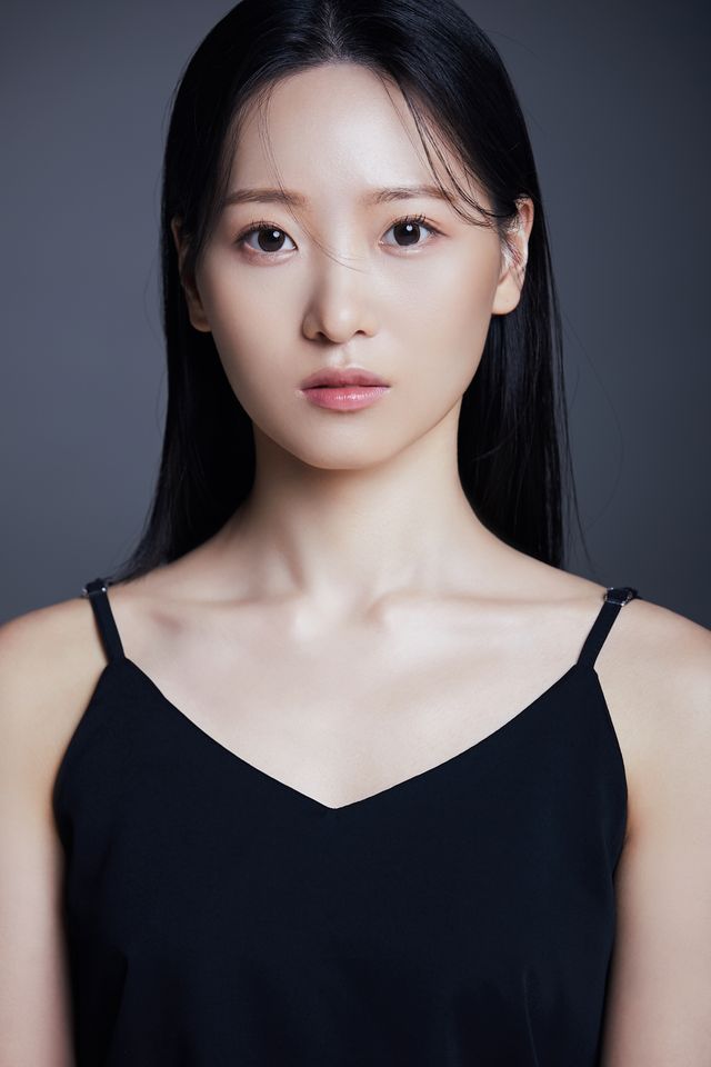 ลี ซอมุน ภาพขนาดย่อ