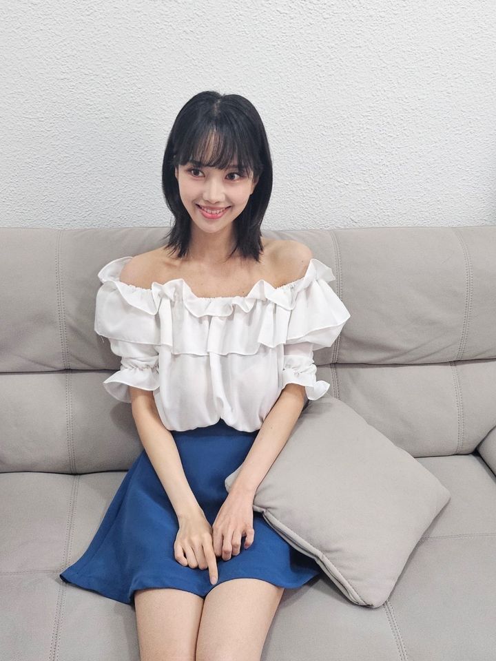 Kim Ye-won Ảnh thu nhỏ