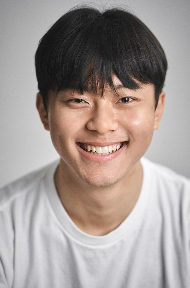 윤지혁 썸네일 이미지