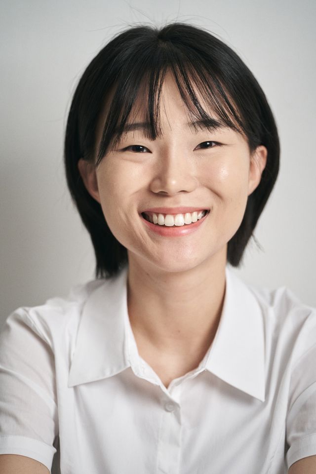 ユン・ジウォン サムネイル画像