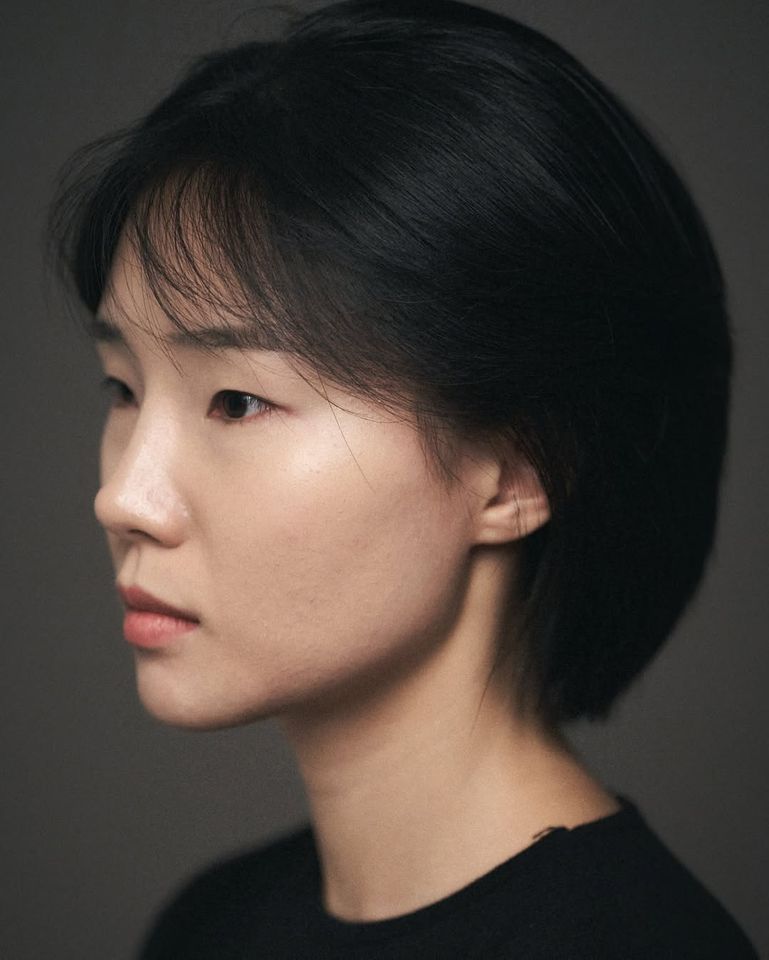 ユン・ジウォン サムネイル画像