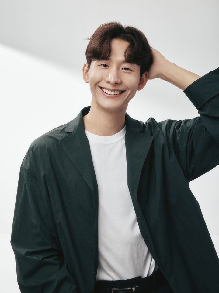 이형지 썸네일 이미지