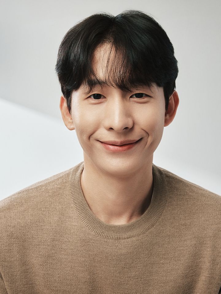 이형지 썸네일 이미지