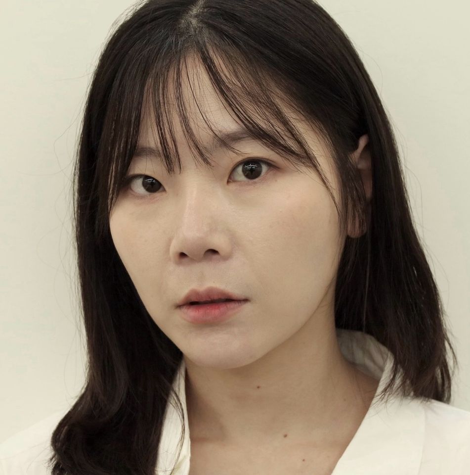 イ・ハユン サムネイル画像