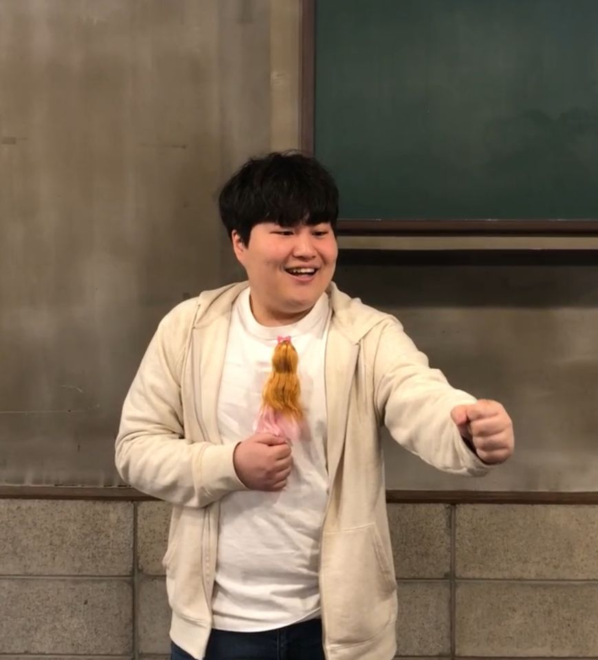 キム・ドンフィ サムネイル画像