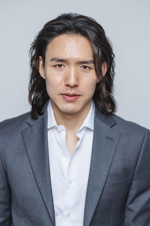 คิม ดงฮุน ภาพขนาดย่อ