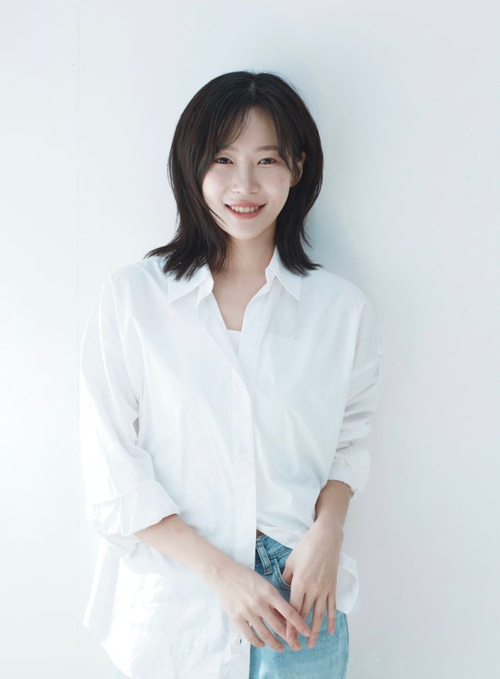 ミン・ドギョン サムネイル画像