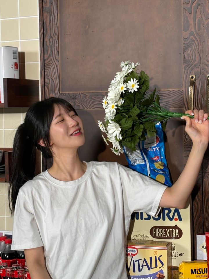 심고은 썸네일 이미지