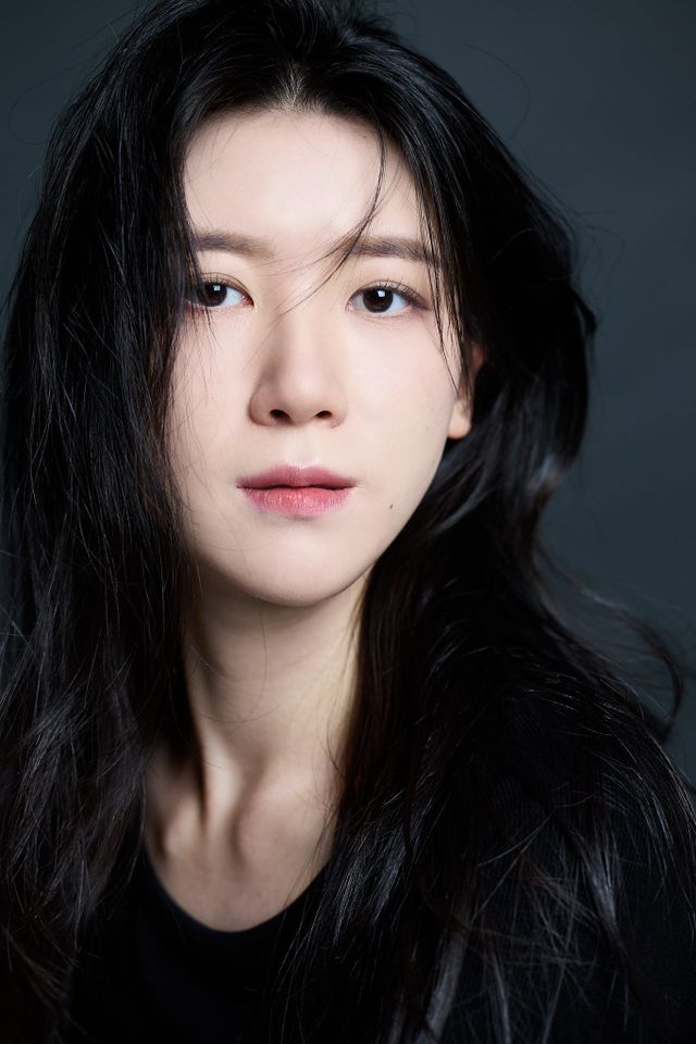 심고은 썸네일 이미지