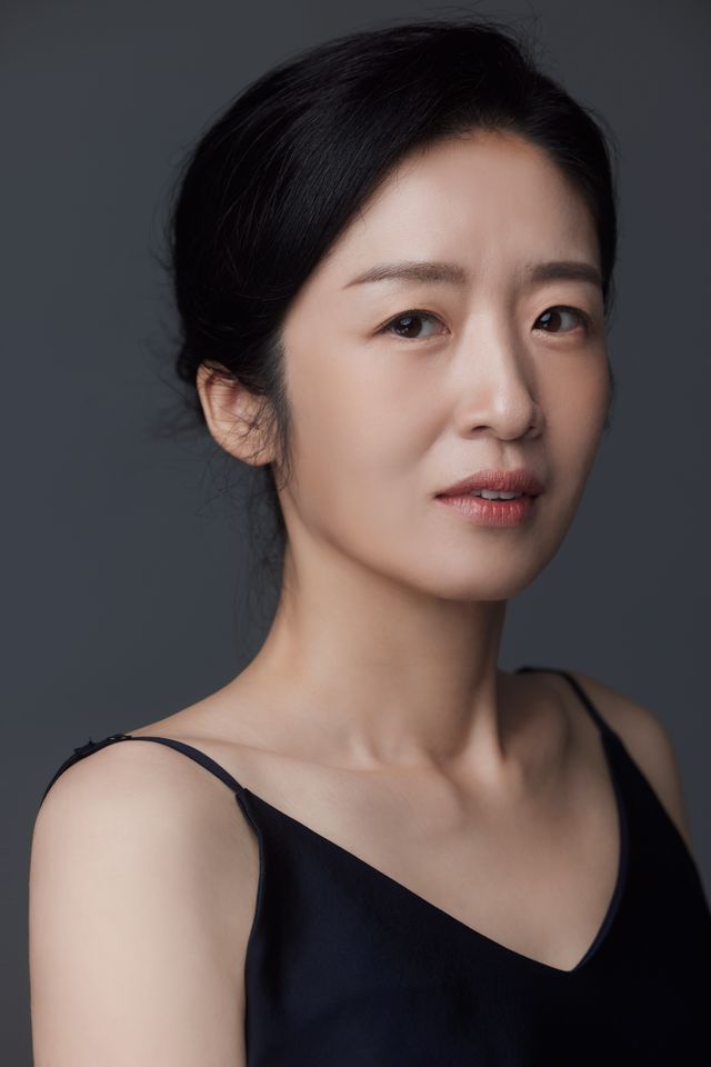 ยุน จองวอน ภาพขนาดย่อ