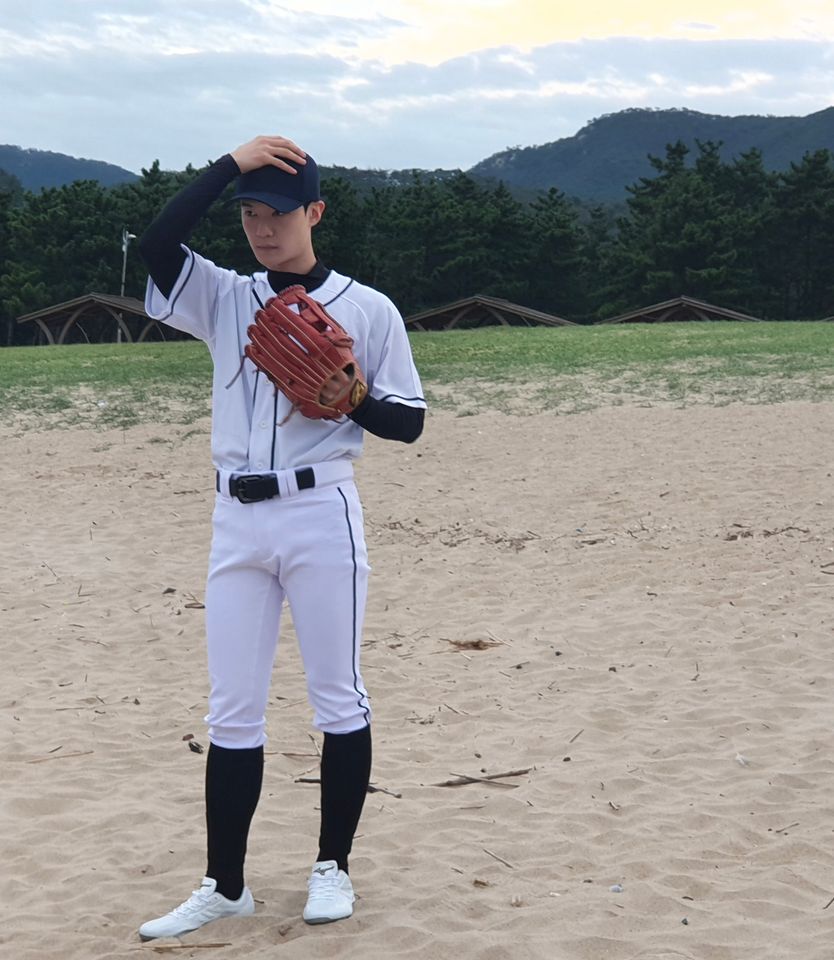 윤찬일 썸네일 이미지