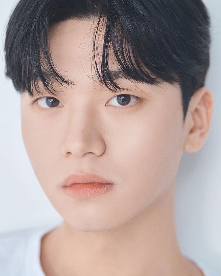 신윤제 Thumbnail image