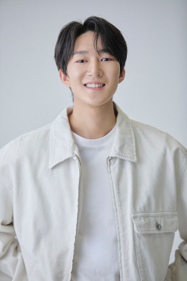 พัค กอนอู ภาพขนาดย่อ