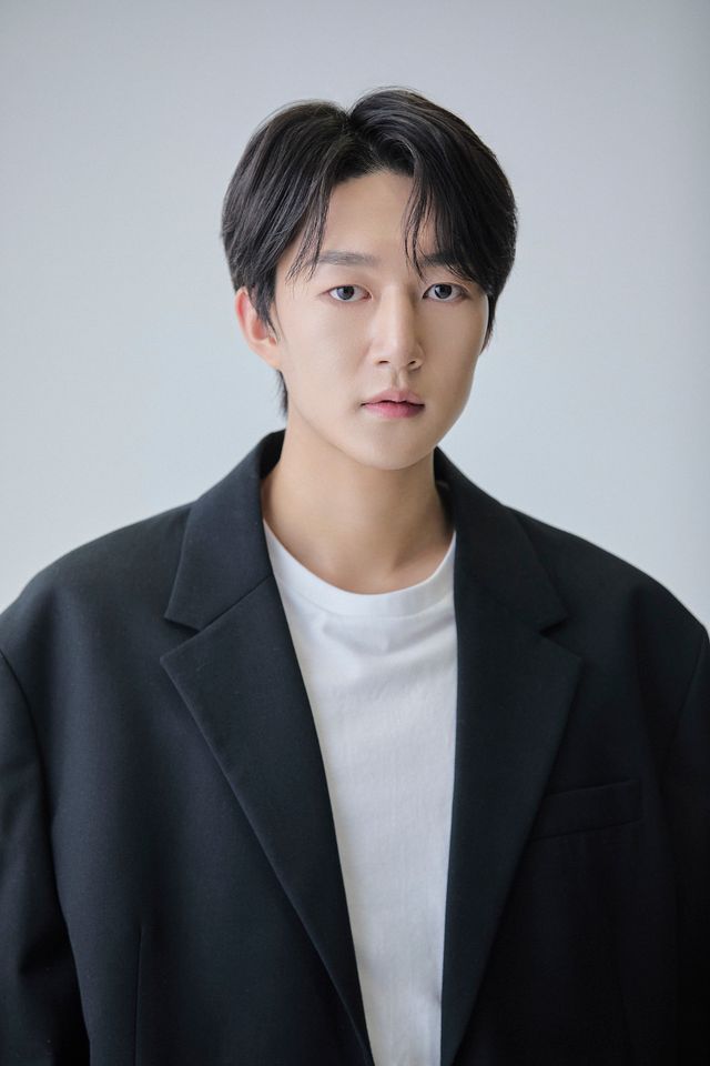 พัค กอนอู ภาพขนาดย่อ