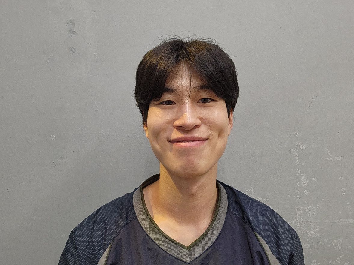 イ・ジユン サムネイル画像