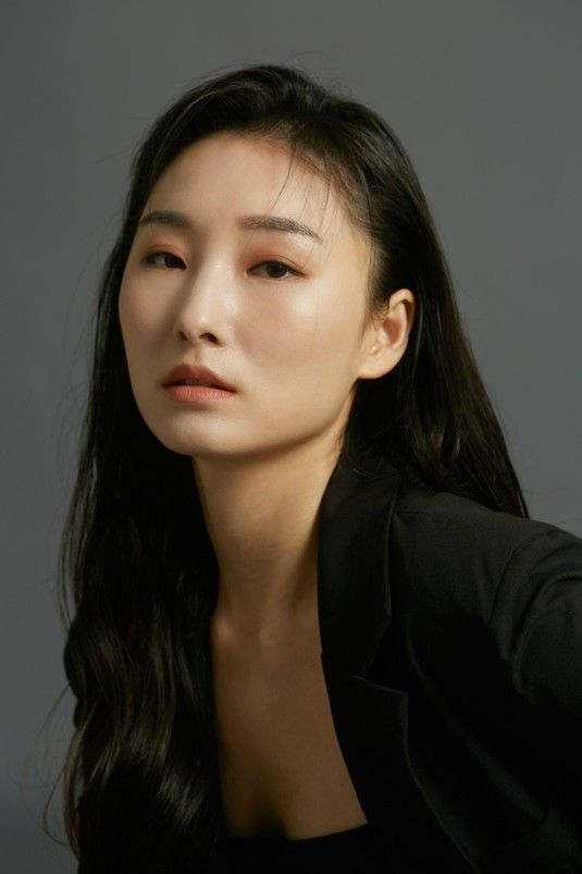 Yuhana Thumbnail image