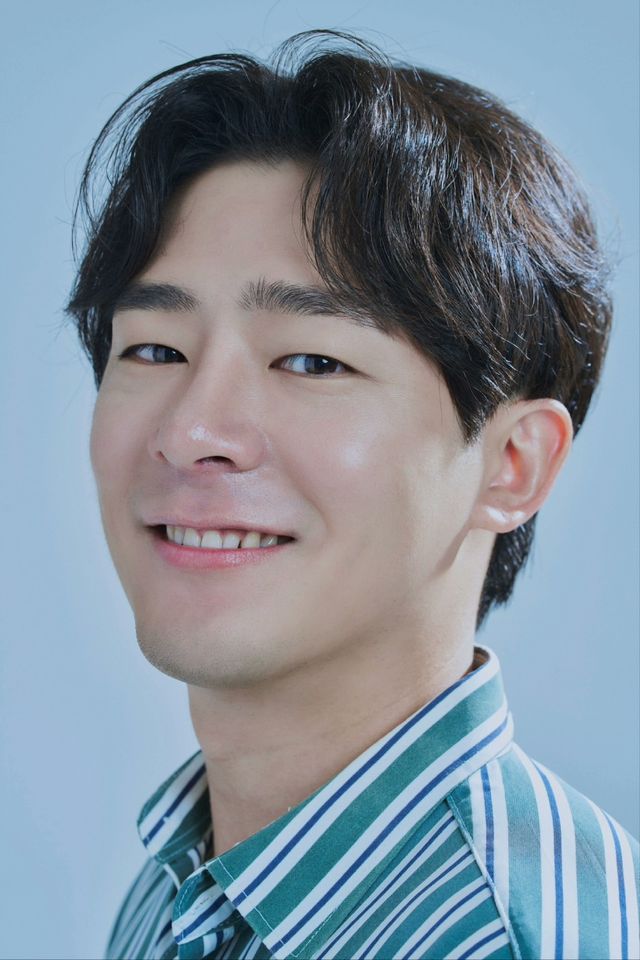 Lee Han Ảnh thu nhỏ