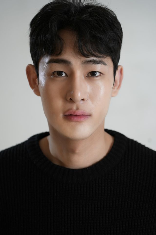 Heo Yoon-soo Thumbnail image