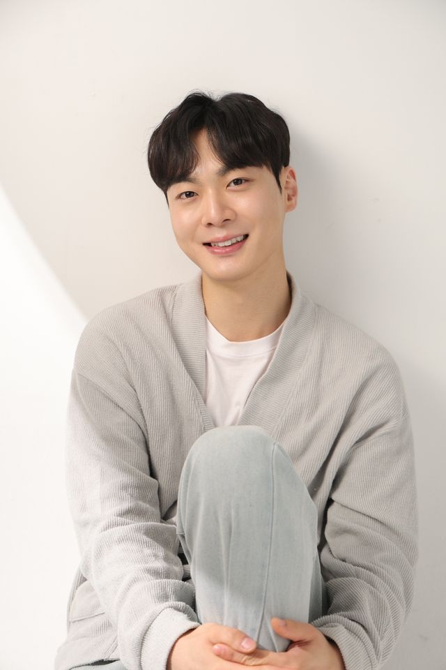 Yu Kyung-min Thumbnail image