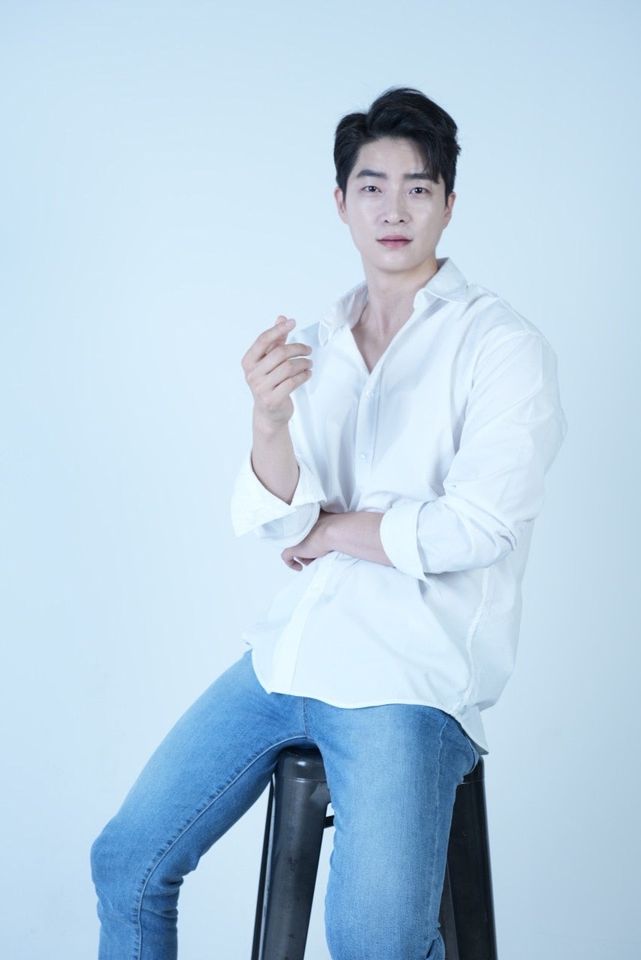 우충현 Thumbnail image