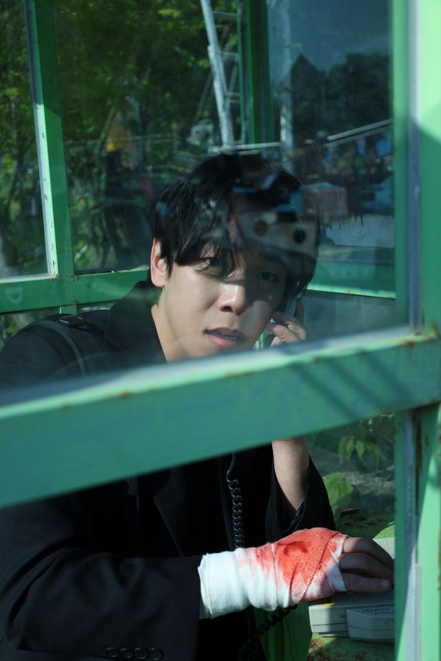 홍석현 썸네일 이미지