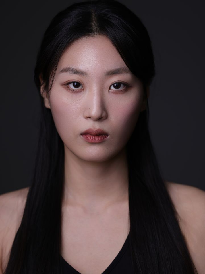 장윤진 썸네일 이미지