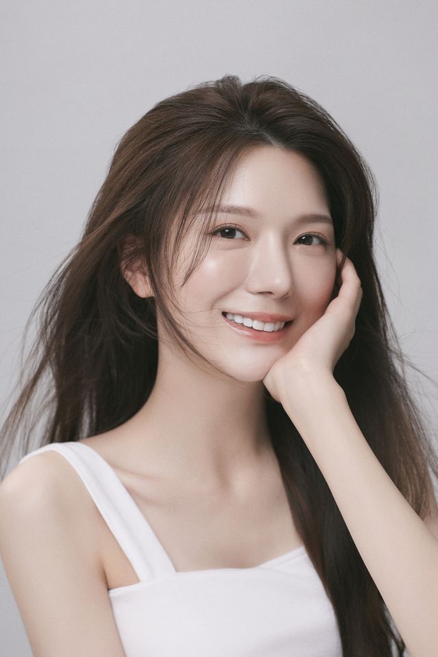 Lee Ji-eun Thumbnail image