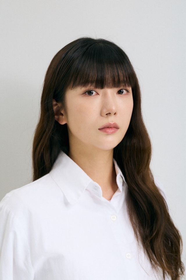 Lee Ji-eun Thumbnail image