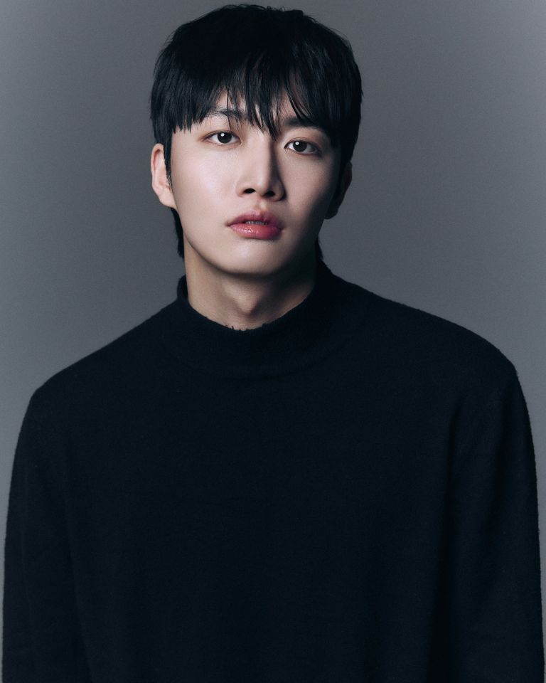 イ・チャンミン サムネイル画像