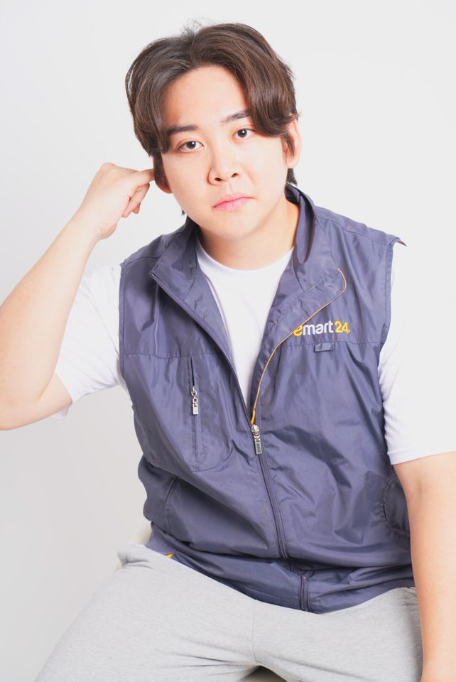 カン・ジウ サムネイル画像