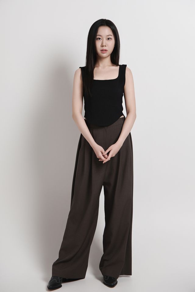 チョン・スハ サムネイル画像