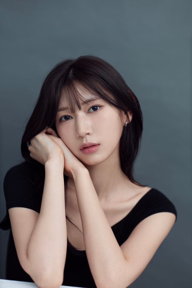 キム・スヨン サムネイル画像