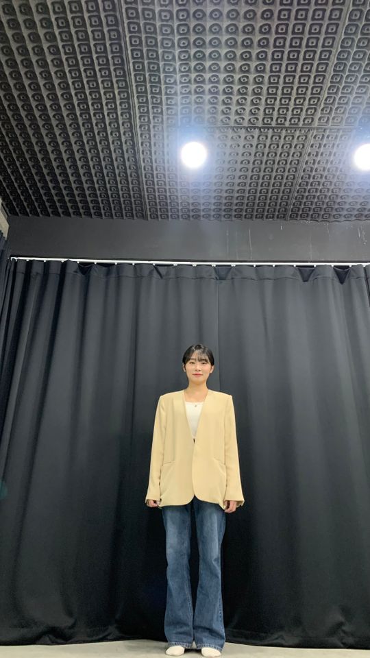 イ・ユリ サムネイル画像