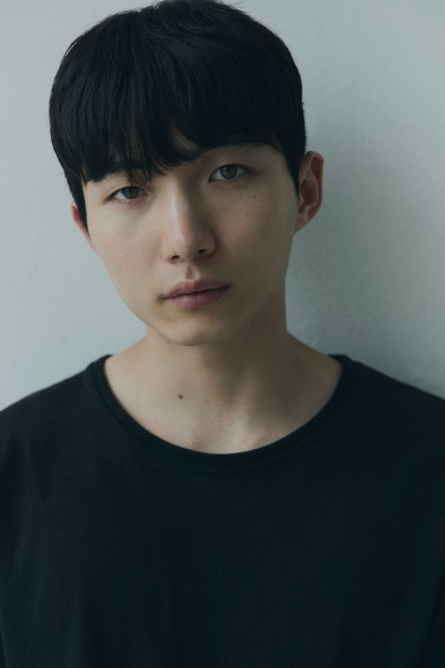 チョ・ソンジュン サムネイル画像