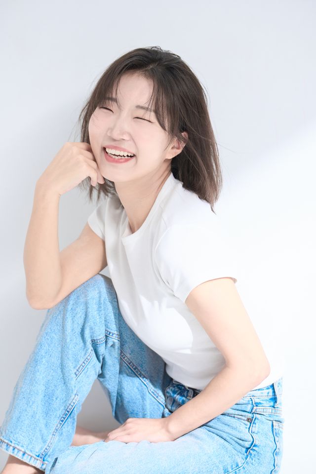 윤로빈 Ảnh thu nhỏ