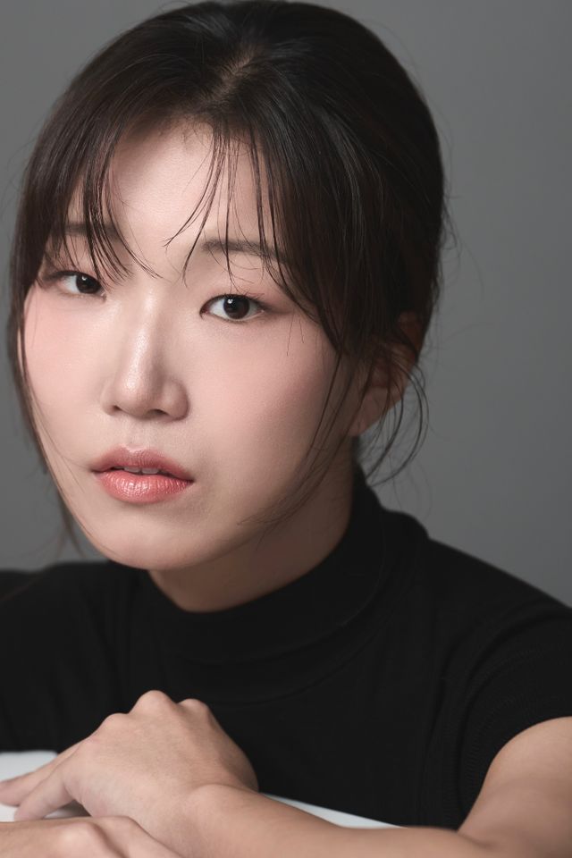 윤로빈 Ảnh thu nhỏ