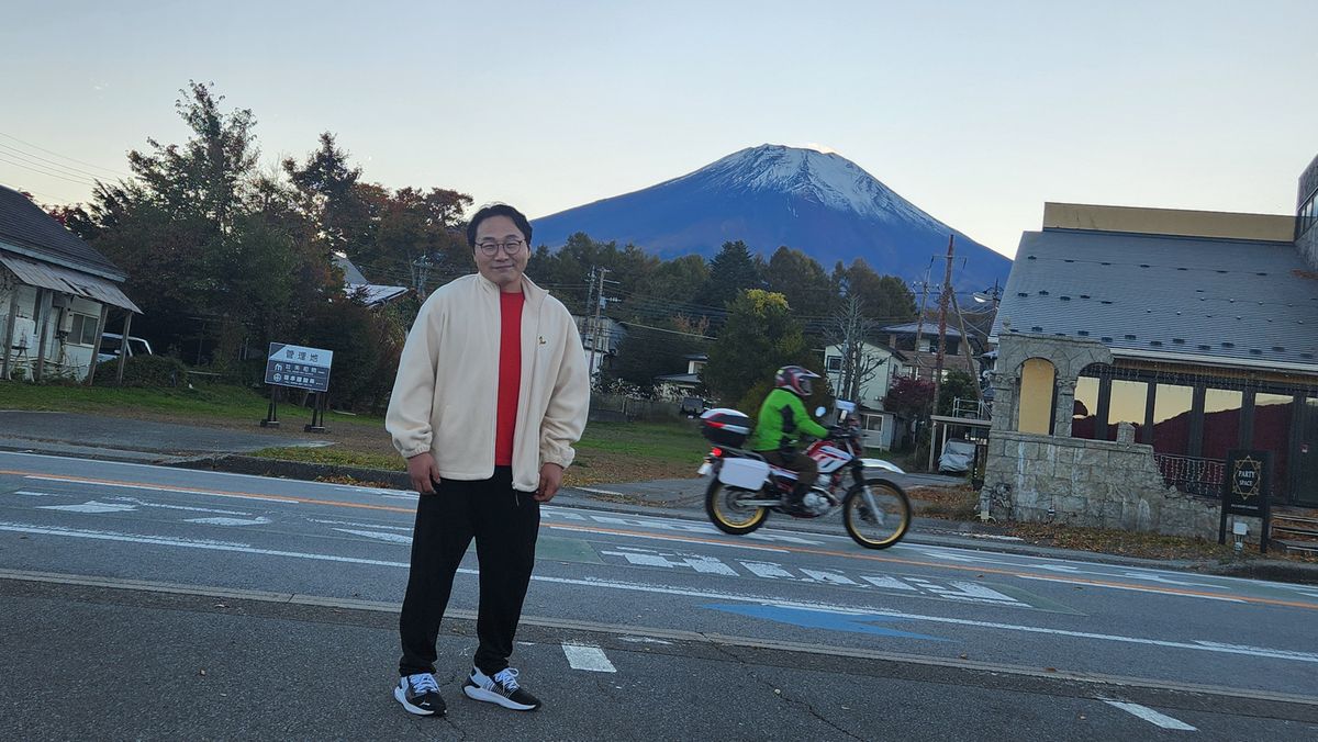 パク・ジュンヒー サムネイル画像