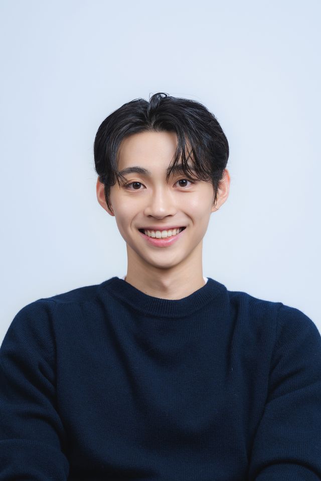 キム・グァンミン サムネイル画像