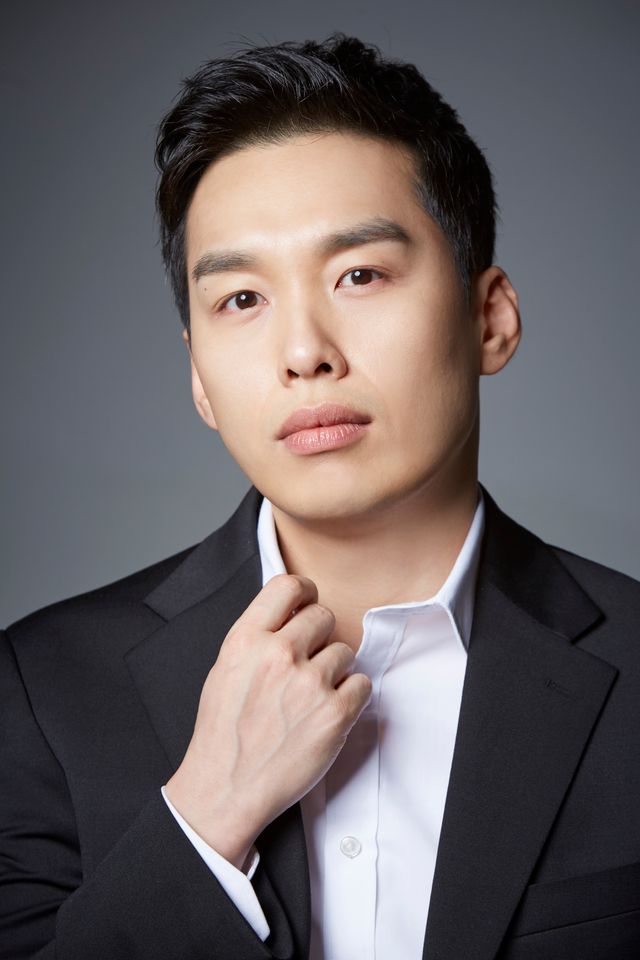 คิม ซึงวาน ภาพขนาดย่อ