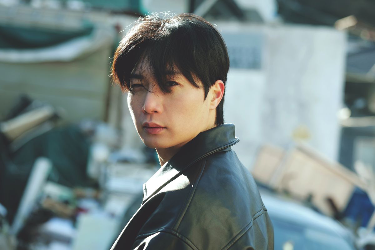 クム・ジウ サムネイル画像