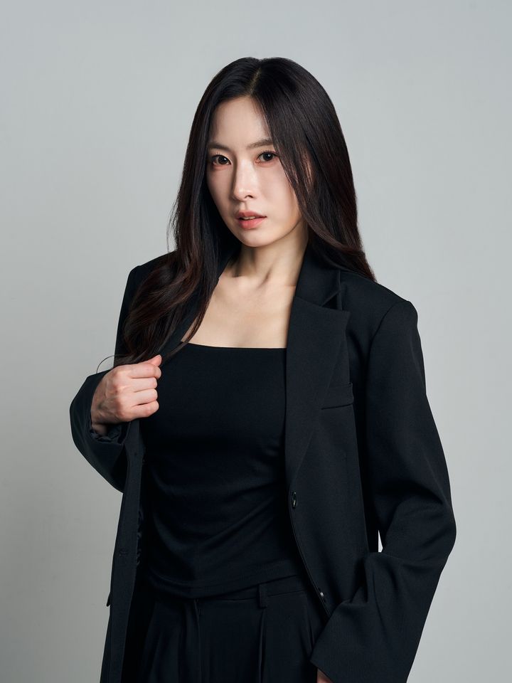 Lee Chaewon ภาพขนาดย่อ