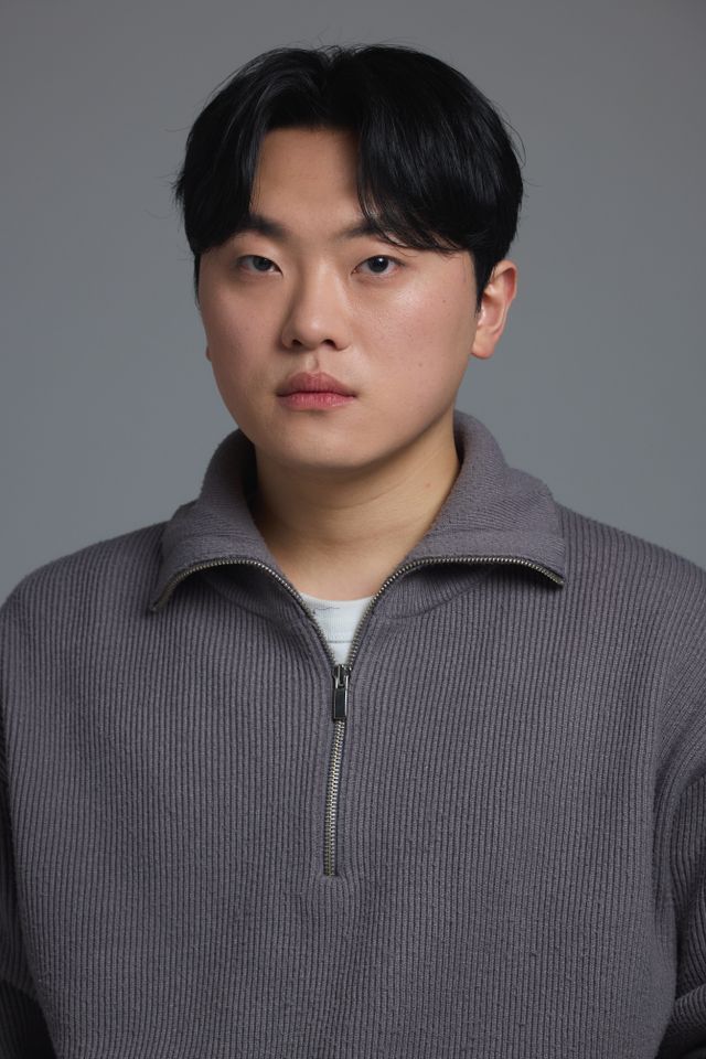 จอง ดงจุน ภาพขนาดย่อ