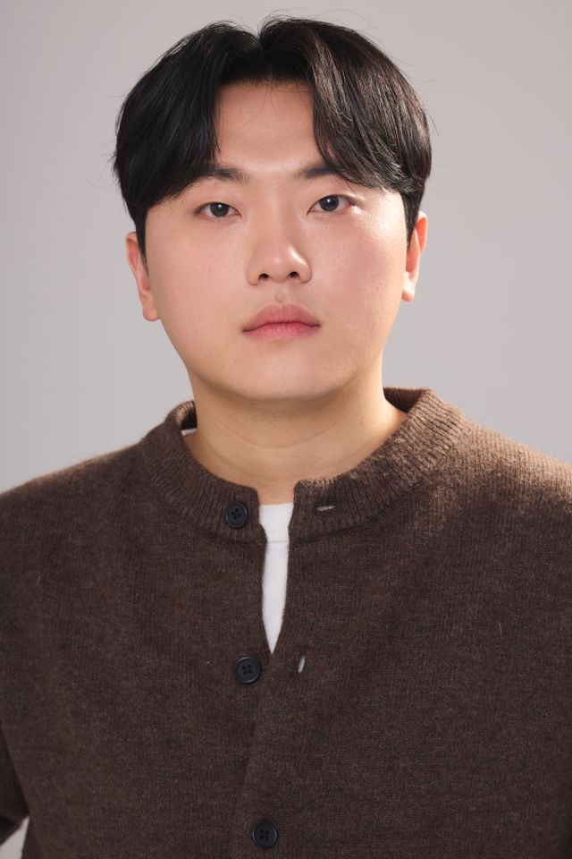 จอง ดงจุน ภาพขนาดย่อ